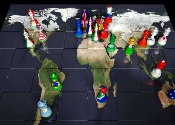 Multipolarity is what states make of it!