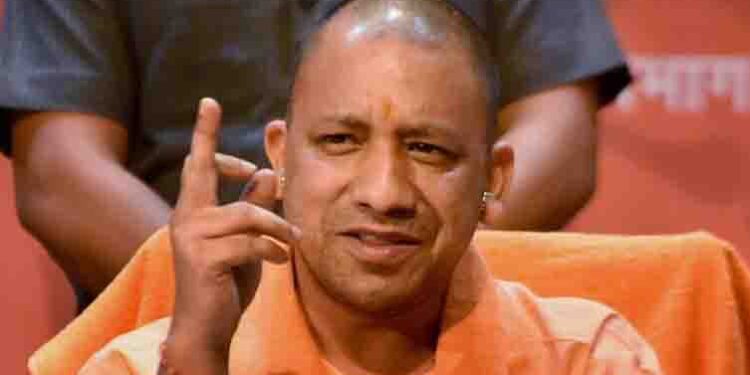 बीमारू राज्य से औद्योगिक क्रांति तक: CM योगी ने कैसे बदली UP की तस्वीर