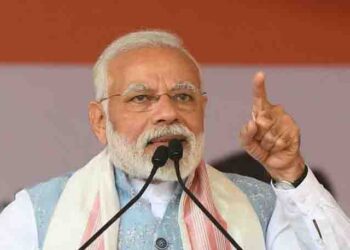 बीमारू राज्य से औद्योगिक क्रांति तक: CM योगी ने कैसे बदली UP की तस्वीर