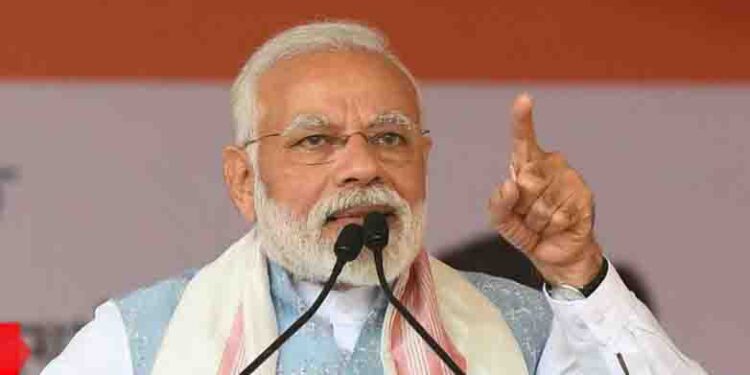 बीमारू राज्य से औद्योगिक क्रांति तक: CM योगी ने कैसे बदली UP की तस्वीर