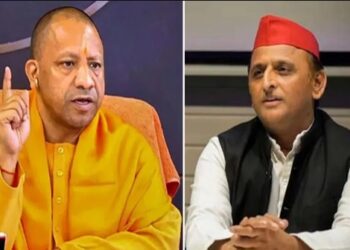 cm yogi vs akhilesh yadav