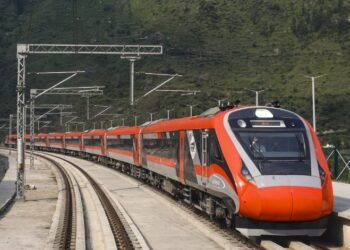 vande bharat train