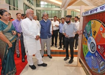 Officials should convey the importance of water conservation to the public.
